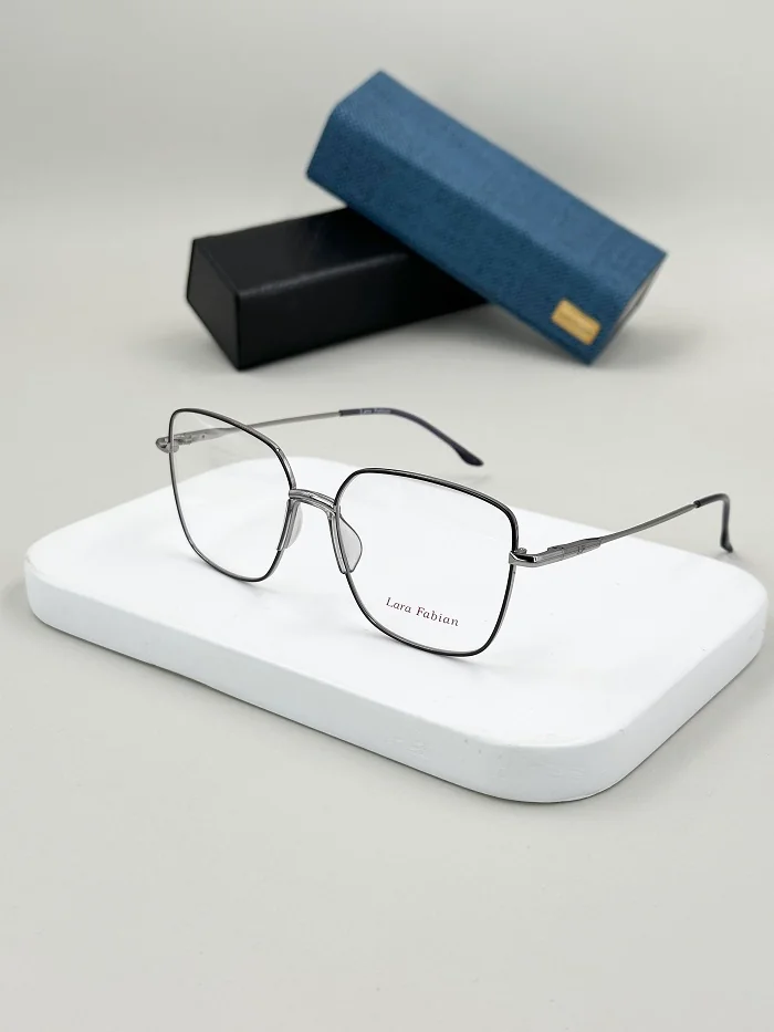 2024_06_08_16_38_IMG_2801 عینک طبی زنانه لارا فابیان کد P12124