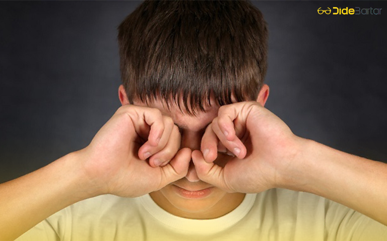 پرهیز از مالیدن چشمها