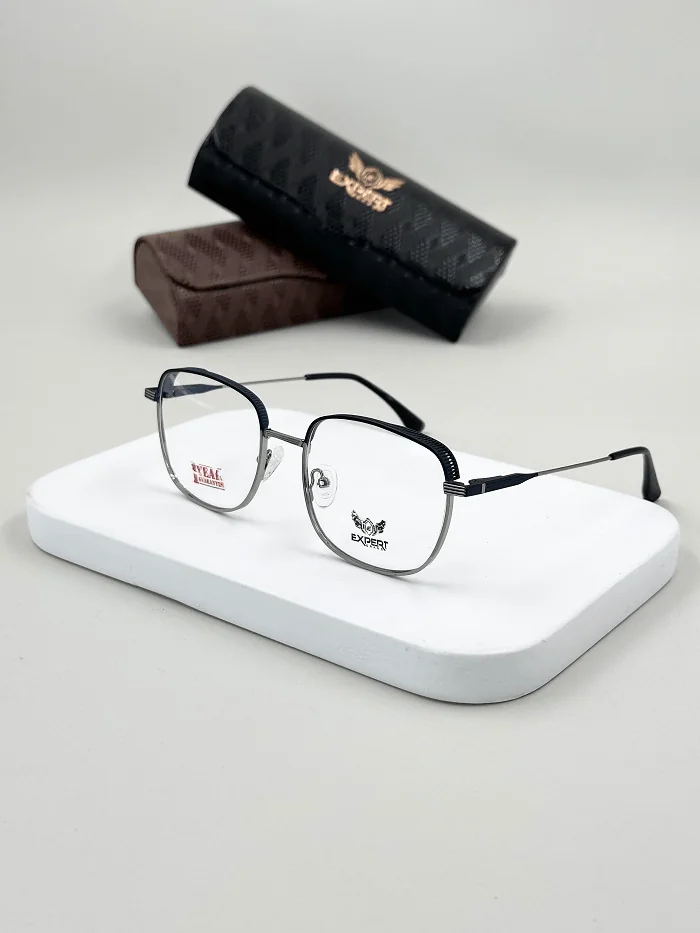 2024_06_11_18_49_IMG_4688 عینک طبی مردانه اکسپرت کد 8266