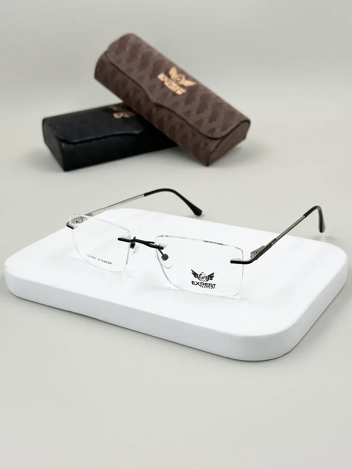 ۲۰۲۴_۰۵_۳۰_۲۱_۰۶_IMG_8949 عینک طبی اکسپرت کد AV 8843