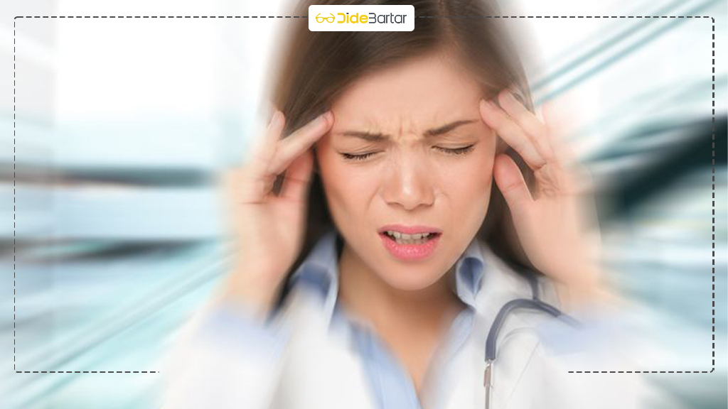 نشانه‌ های اولیه میگرن چشمی