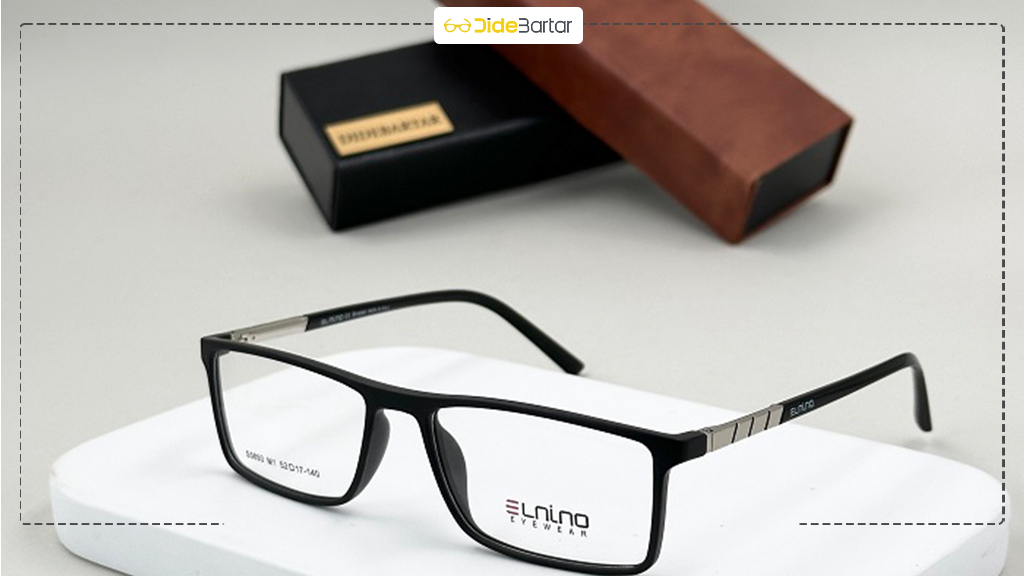 عینک مخصوص مطالعه: تفاوت آن با عینک معمولی چیست؟